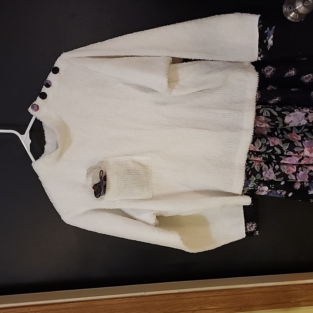 Vintage Girls dress - Picture 2 of 8